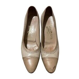 Salvatore Ferragamo Women’s Lenexa Oxford Style Heels Size 7.5 AA
